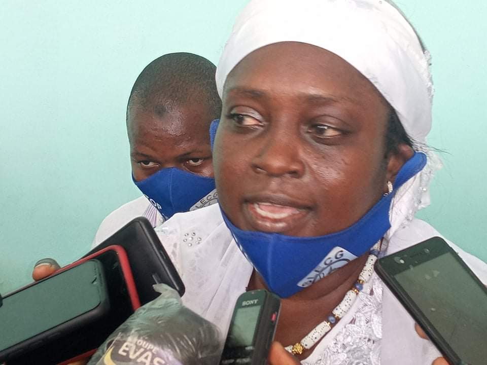 Education: Dame Kadiatou bah invite les enseignants de prendre les un mois d&rsquo;arriérés de primes.
