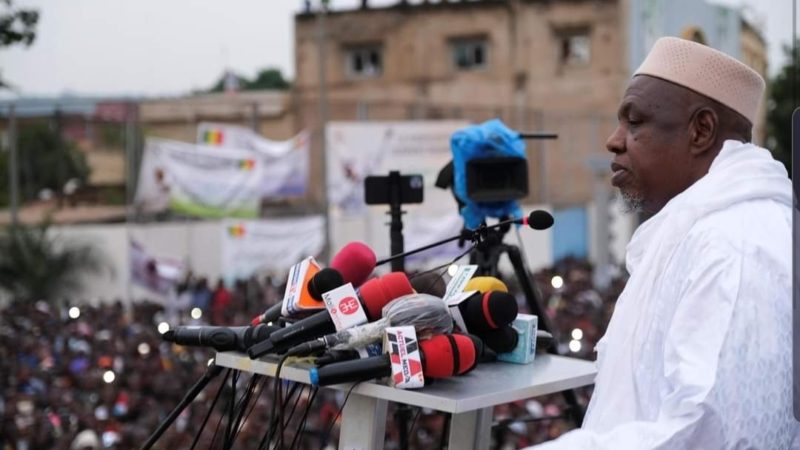 Mali: l&rsquo;imam Dicko publie un manifeste et se veut rassembleur