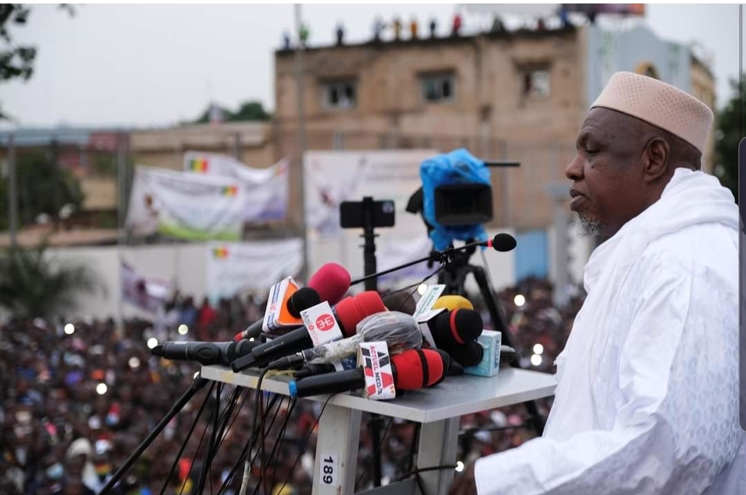 Mali: l&rsquo;imam Dicko publie un manifeste et se veut rassembleur
