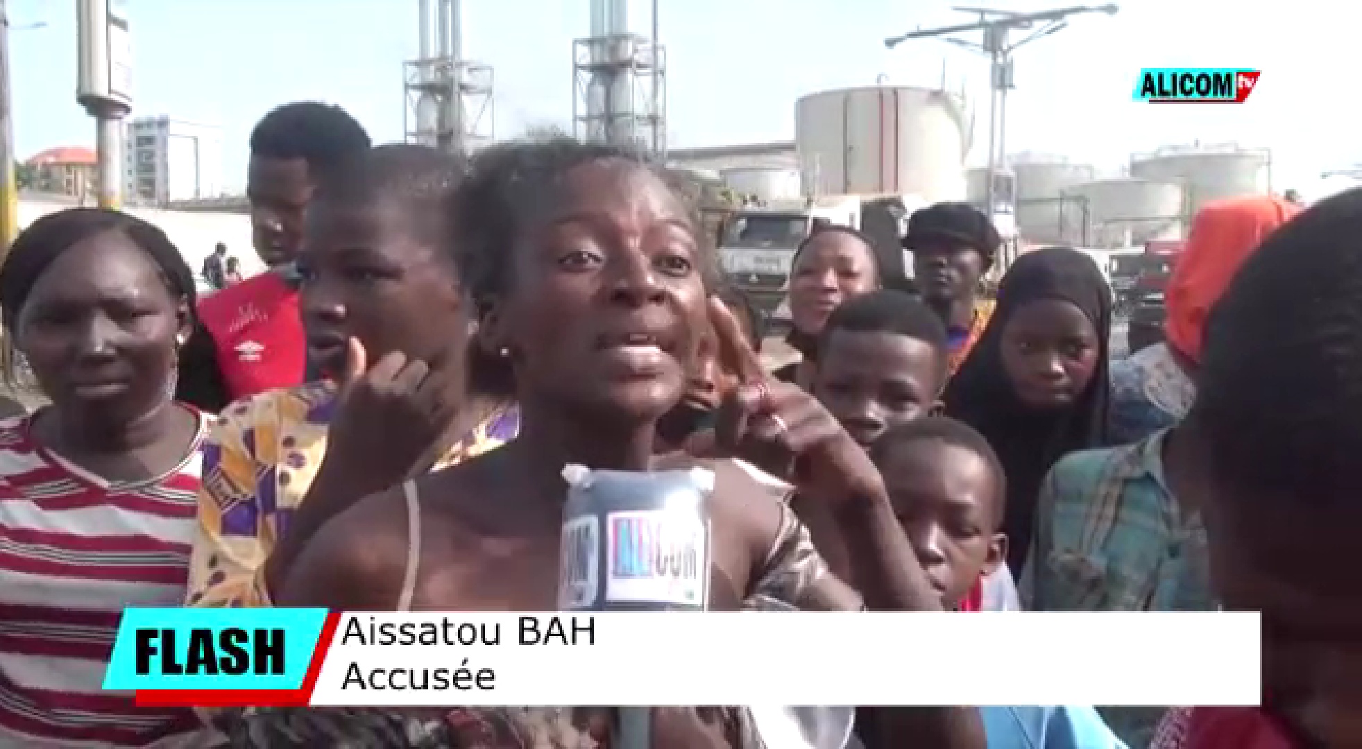 SOCIÉTÉ /Une femme arrachée des mains de la foule par les agents des forces de sécurité au marché de la tannerie