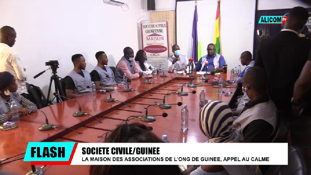 Conférence de presse : la maison des associations de l&rsquo;ONG de Guinée appelle au calme.