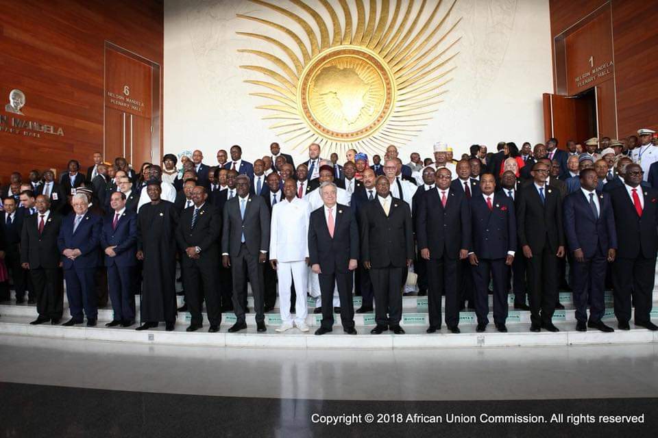 LA CEDEAO ET L&rsquo;UNION AFRICAINE /appelle la libération immédiate et sans condition du Président Alpha Condé