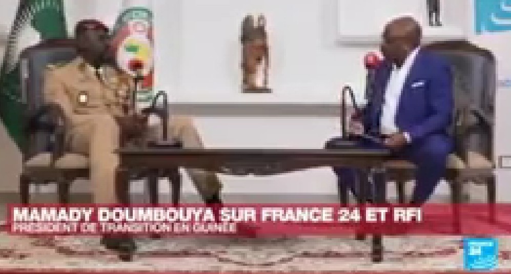 Le colonel Mamady Doumbouya, c&rsquo;est pas Alpha Condé qui m&rsquo;a fait venir en Guinée, ‘’On s’est vus deux fois’’. Dans un entretien accordé à RFI et France 24,