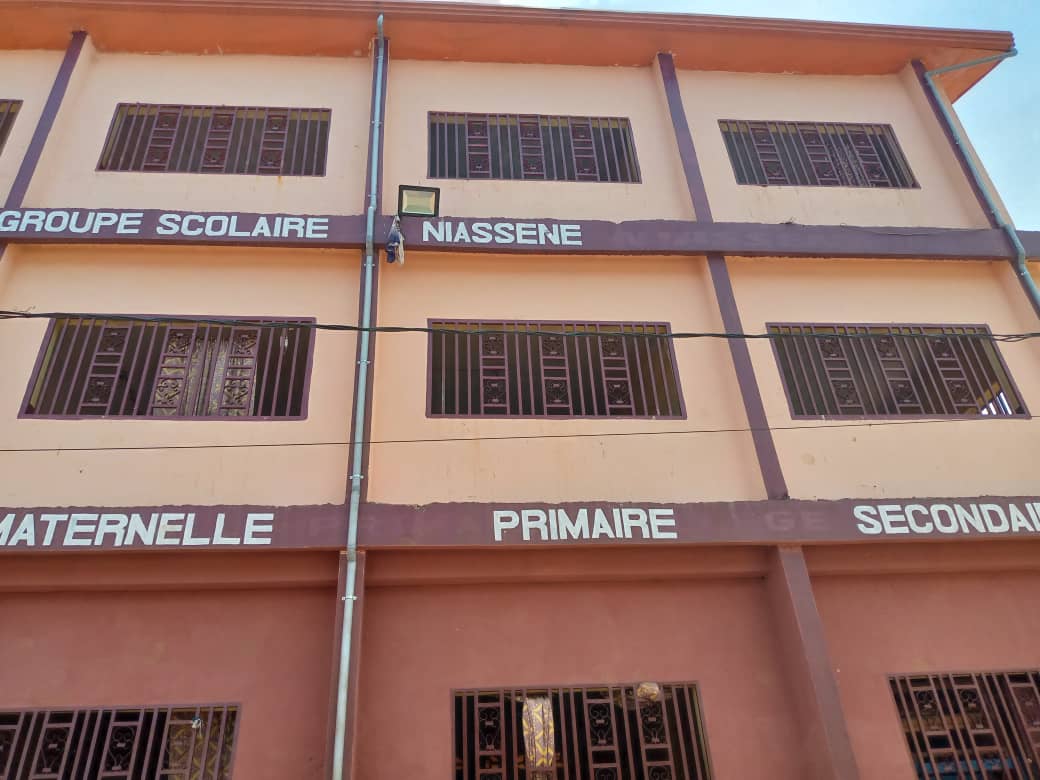 Éducation/ Lamine Niasse fondateur de l&rsquo;école privée Niassène au micro-d&rsquo;alicom guinée, après 81,67 % d&rsquo;admis dans son établissement au CEE.