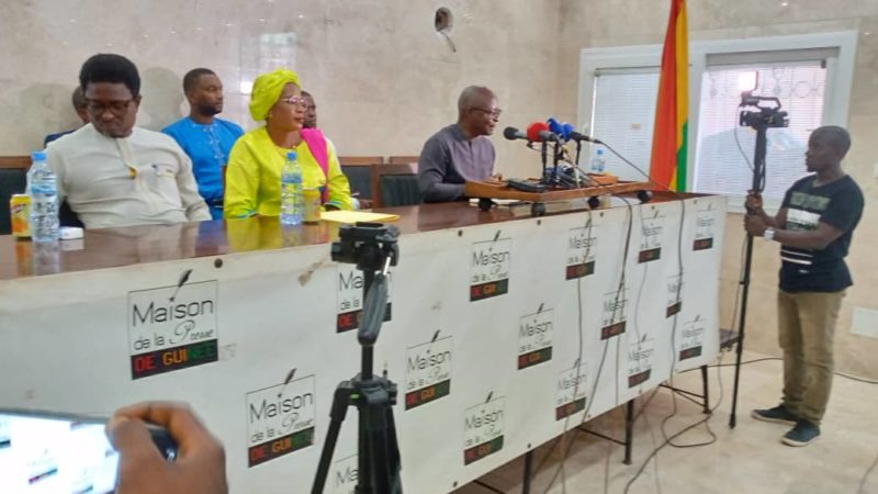 Point de presse : Julien yombouno « Les guinéens seront surpris de savoir que le guinéen est apatride et jusqu&rsquo;à quel point il veut détruire son pays… »
