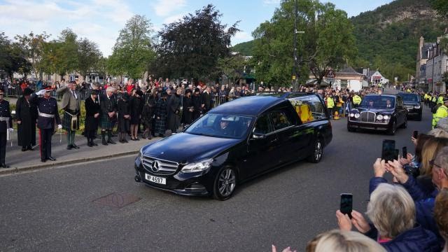 Mort d&rsquo;Elizabeth II : les pompes funèbres dans l’embarras après un gros loupé
