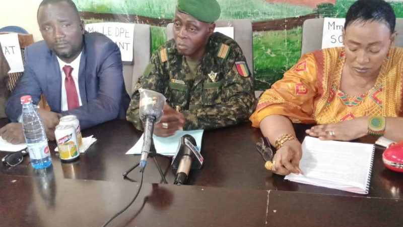 DPE DE FRIA: Mme ARABE CONDÉ passe le témoin à monsieur ABDOUL KARIM TOURÉ.