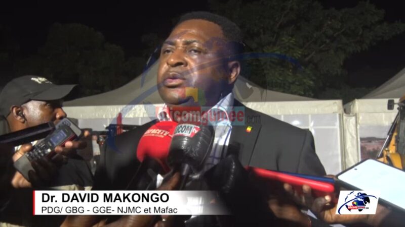 Dr. David Makongo était devant un parterre de journalistes à l&rsquo;occasion de la cérémonie de clôture du Symposium Mines Guinée au chapiteau du palais du peuple