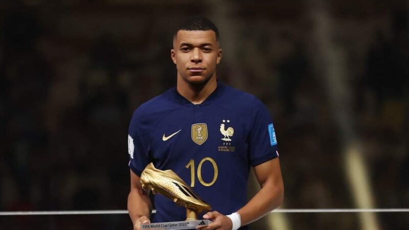Coupe du monde 2022 : Kylian Mbappé, l&rsquo;homme qui a failli décrocher la troisième étoile