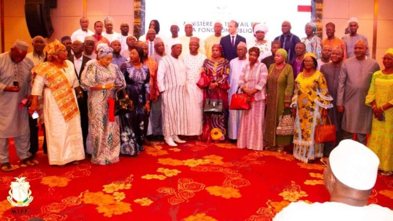 Le Président du Conseil National du Dialogue Sociale et les Conseillers Nationaux du Dialogue Social officiellement installés dans leurs fonctions.