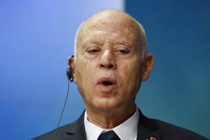 Tunisie : propos racistes et théorie du « grand remplacement », Kaïs Saïed accable les migrants subsahariens