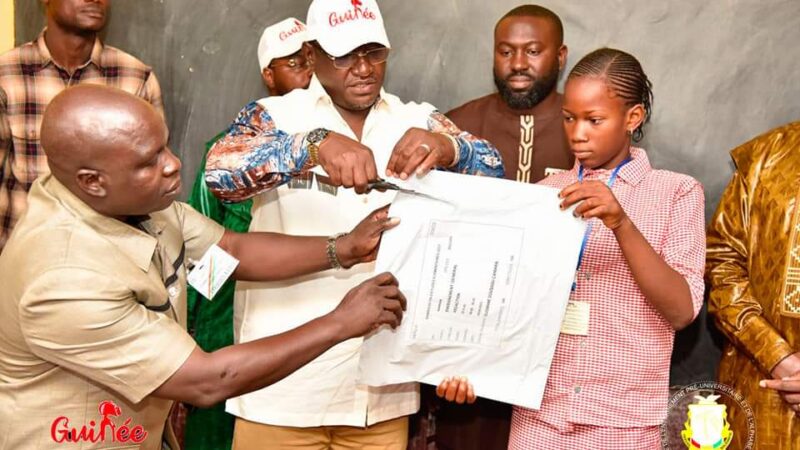 EDUCATION: 𝗘𝘅𝗮𝗺𝗲𝗻𝘀 𝗻𝗮𝘁𝗶𝗼𝗻𝗮𝘂𝘅 𝘀𝗲𝘀𝘀𝗶𝗼𝗻 𝟮𝟬𝟮3, 𝗹𝗲 𝗠𝗶𝗻𝗶𝘀𝘁𝗿𝗲 𝗱𝗲 𝗹&rsquo;𝗘𝗻𝘀𝗲𝗶𝗴𝗻𝗲𝗺𝗲𝗻𝘁 𝗣𝗿é-𝗨𝗻𝗶𝘃𝗲𝗿𝘀𝗶𝘁𝗮𝗶𝗿𝗲 𝗲𝘁 𝗱𝗲 𝗹&rsquo;𝗔𝗹𝗽𝗵𝗮𝗯é𝘁𝗶𝘀𝗮𝘁𝗶𝗼𝗻 𝗼𝘂𝘃𝗿𝗲 𝗹𝗮 𝗽𝗿𝗲𝗺𝗶è𝗿𝗲 𝗲𝗻𝘃𝗲𝗹𝗼𝗽𝗽𝗲 𝗱𝘂 𝗖𝗘𝗘 à 𝗦𝗜𝗚𝗨𝗜𝗥𝗜.