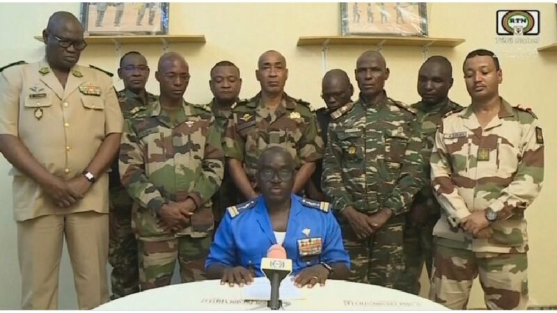 Tentative de coup d&rsquo;État au Niger : le président Mohamed Bazoum retenu dans sa résidence officielle