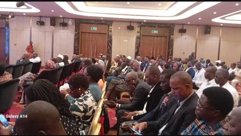 INVESTISSEMENT EN GUINÉE :LA CHAMBRE DE COMMERCE DE L&rsquo;INDUSTRIE ET DE L&rsquo;ARTISANAT(CCIAG) ECHANGE AVEC LA DIASPORA GUINEENNE, LE PDG GROUPE KÉBO (Barry Angola)PRÉSENT À CETTE RENCONTRE