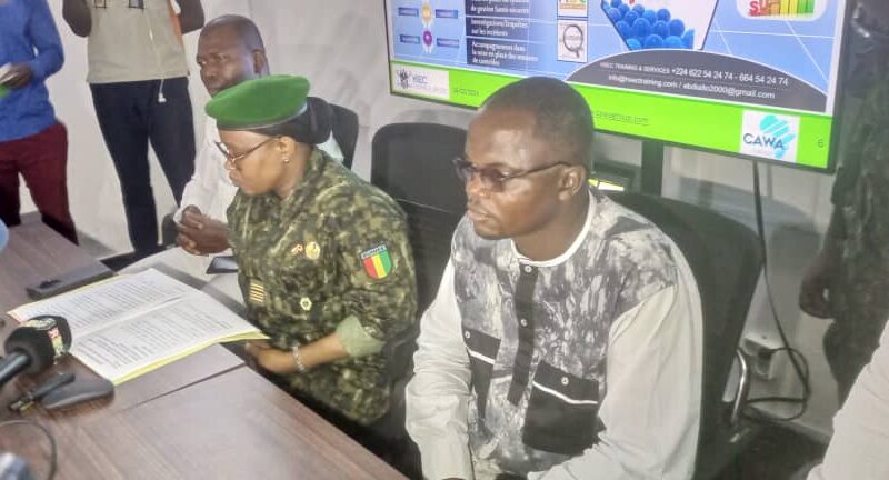 Urgent : La Directrice générale de la pension militaire Colonele Yarie Soumah a donné le coup d&rsquo;envoi de la cérémonie d&rsquo;ouverture de formation de 50 jeunes en hygiène santé sécurité Environnement et communauté.