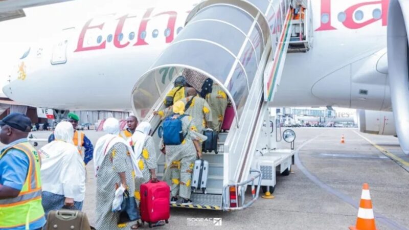 Hajj 2025 : Les premiers pèlerins guinéens ont quitté Conakry pour La Mecque