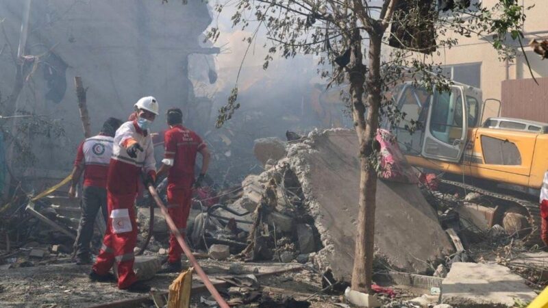Les frappes israéliennes en Iran ont fait 78 morts et plus de 320 blessés, selon l’ambassadeur iranien à l’ONU ; 34 blessés en Israël par les tirs de missiles iraniens, selon les services de secours